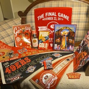 San Francisco 49ers Fan Collection - Red and Gold